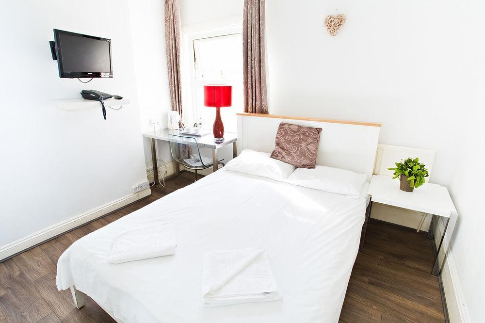 House Hotel