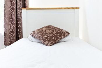 House 2* Cambridge (Cambridgeshire)