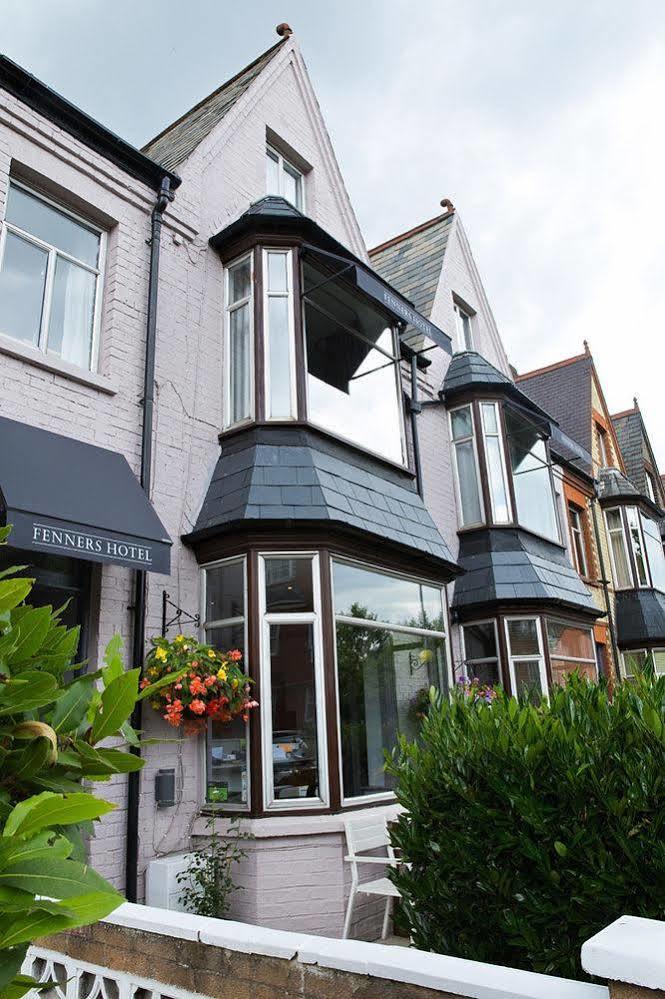 House Hotel 2*
