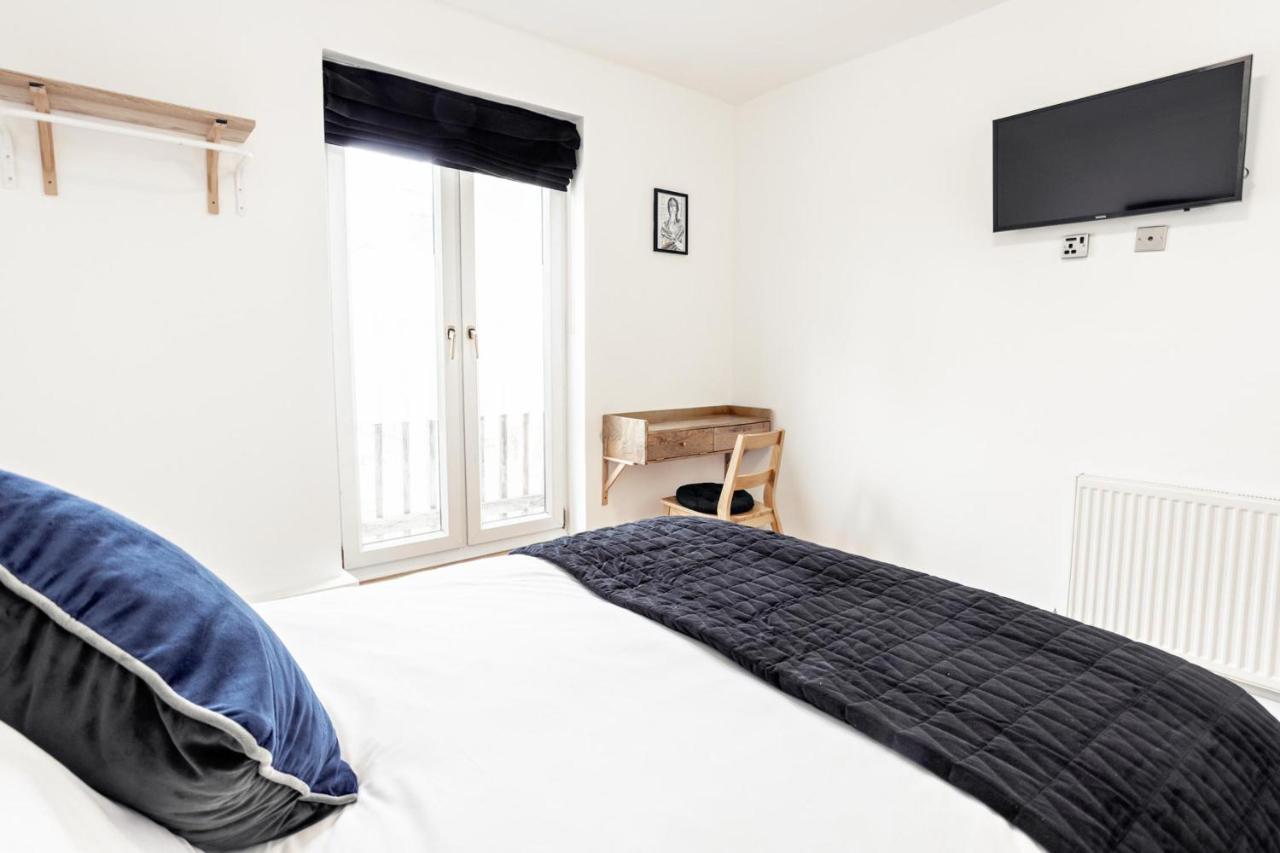 House Hotel